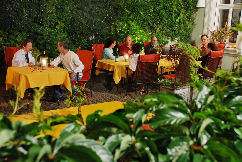 Gaestehaus & Weingut Cluesserath-Weiler Trittenheim Kültér fotó